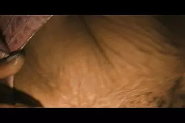 طالب صغيرتي محارم سكسي جميلة محلية الصنع حقيقية.