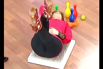 زوجة ساخنة تربط زوجها وتجعله يشاهد سخيف آخر سكسي محارم سوري
