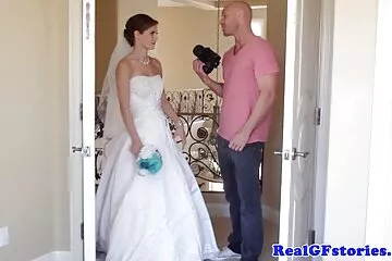 يمارس الجنس في مواقع سكسي محارم جميع الثقوب.