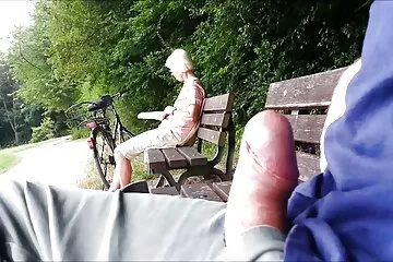 أخرجت الممرضة الصاحبة إلى الريف وهي تملأ فمها وتضاجع في كس سكسي محارم حقيقي صلب.