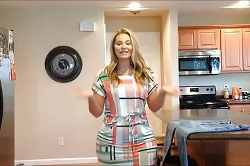 شقراء مثير يستمني على سكسي محارم امريكي شرفة شقتها