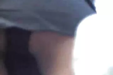 يتناوب الزوج والصديق قصص سكسي عربي على ممارسة الجنس وحشو كس الزوجة