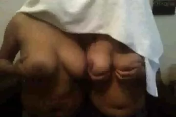 أصبحت عاملة الأوزبكية بالنسبة لي مرحاضًا سكسي محارم عراقي شخصيًا