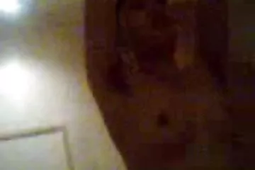 عندما لا سكسي محارم امهات يكون أسلافنا في المنزل ، يأتي النصف إلى غرفتي