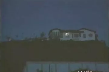 دعونا نلقي نظرة تحت التنورة سكسي محارم امريكي اليابانية