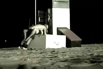 الأخ غير الشقيق والأخت غير سكسي محارم اجنبي الشقيقة يقضيان الليل معًا