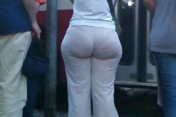 الفتيات نائب الرئيس أمام كاميرا ويب